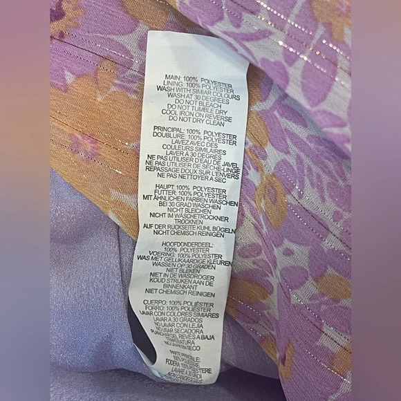 Nasty Gal Floral Puff Sleeve V-Neck Romper - Picture 7 of 7